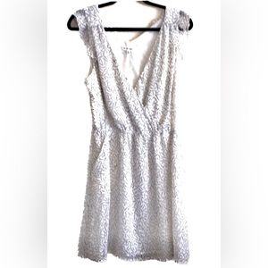 BCBGENERATION White w/ black abstract print dress